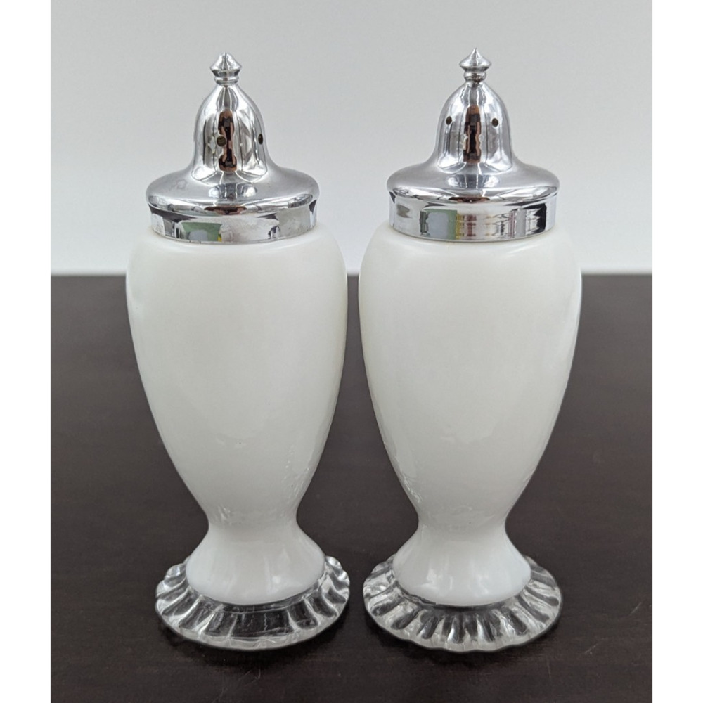 Fenton Footed Salt & Pepper Shaker Set Clear Crimped Crest on Milk Glass 7206